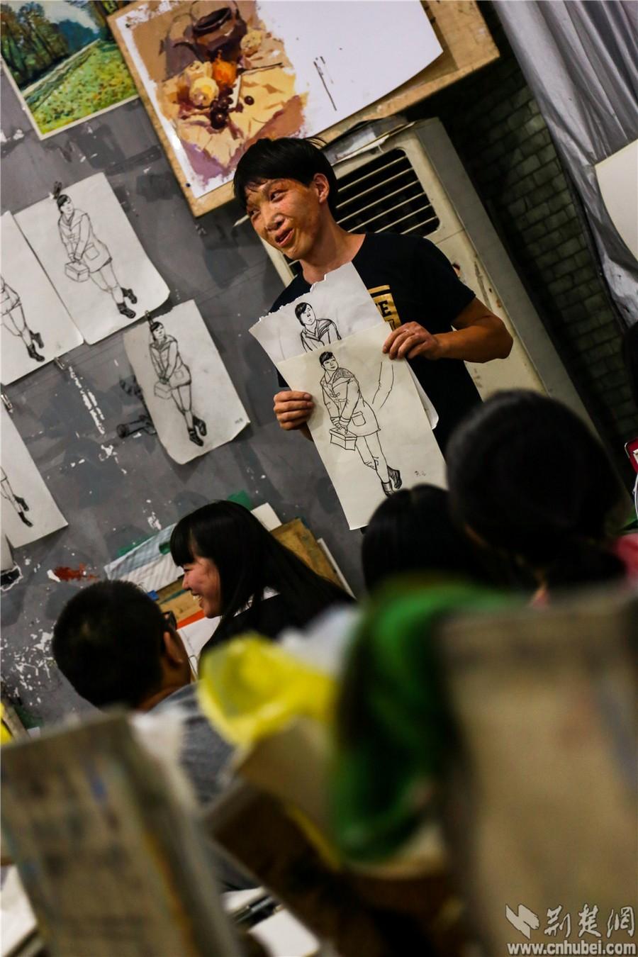 毁容学画重塑五官重塑五官，从毁容到新生，学会用艺术重塑自我