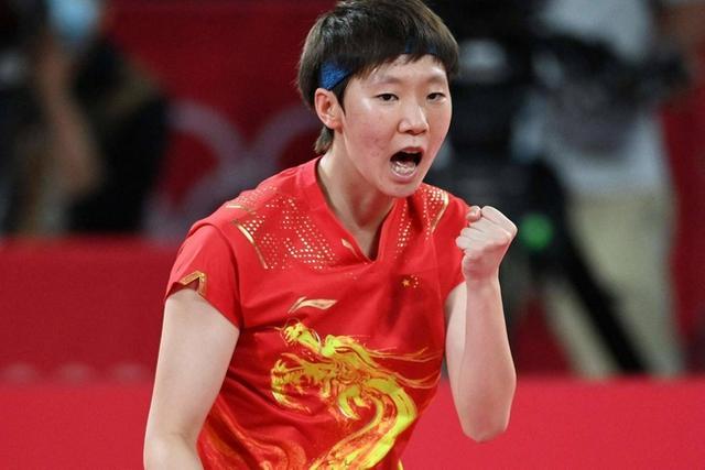 孙颖莎王曼昱夺冠孙颖莎王曼昱勇夺桂冠，乒坛新星闪耀世界