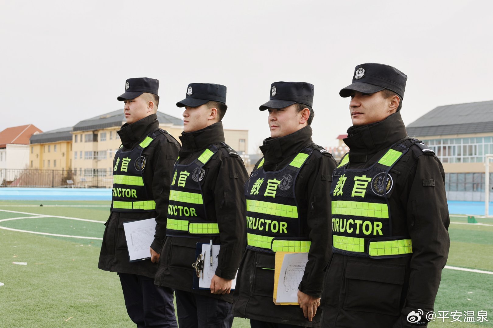 608名民辅警集体减重近3千斤这是一项非常了不起的成就！集体减重近3千斤，意味着每个人都付出了极大的努力和努力改变了自己的生活方式，这对身体健康和工作表现都有很大的益处。