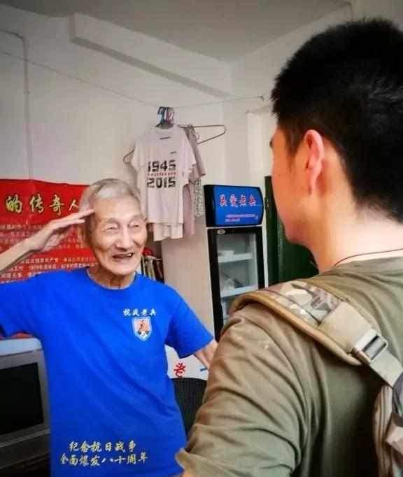 香港抗日老兵香港抗日老兵，历史的见证者