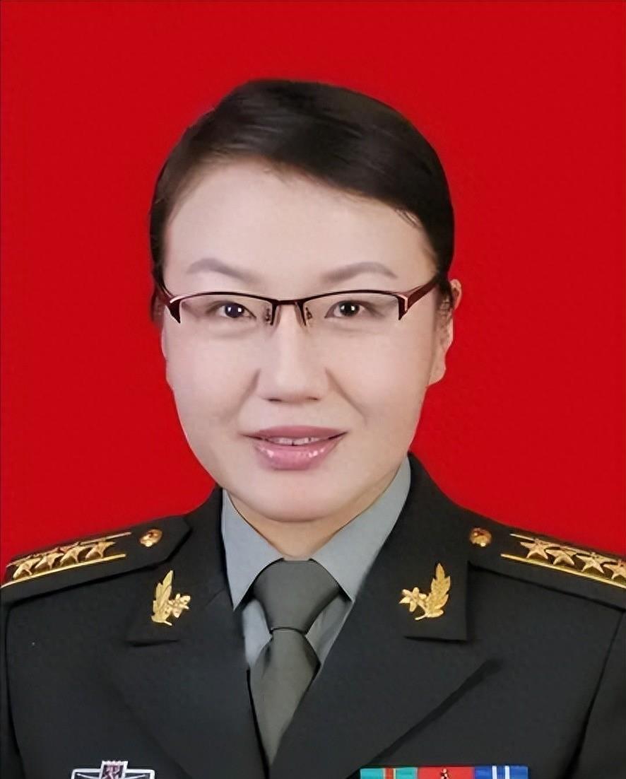 军事专家:知道强 但没想到强成这样军事专家对于军事技术和装备的发展有着深入的研究和了解，因此对于军事力量的强大有着清晰的认识。如果军事专家表示对某些军事力量知道强，那么很可能是他们已经对该军事力量的实力有了充分的了解和评估。